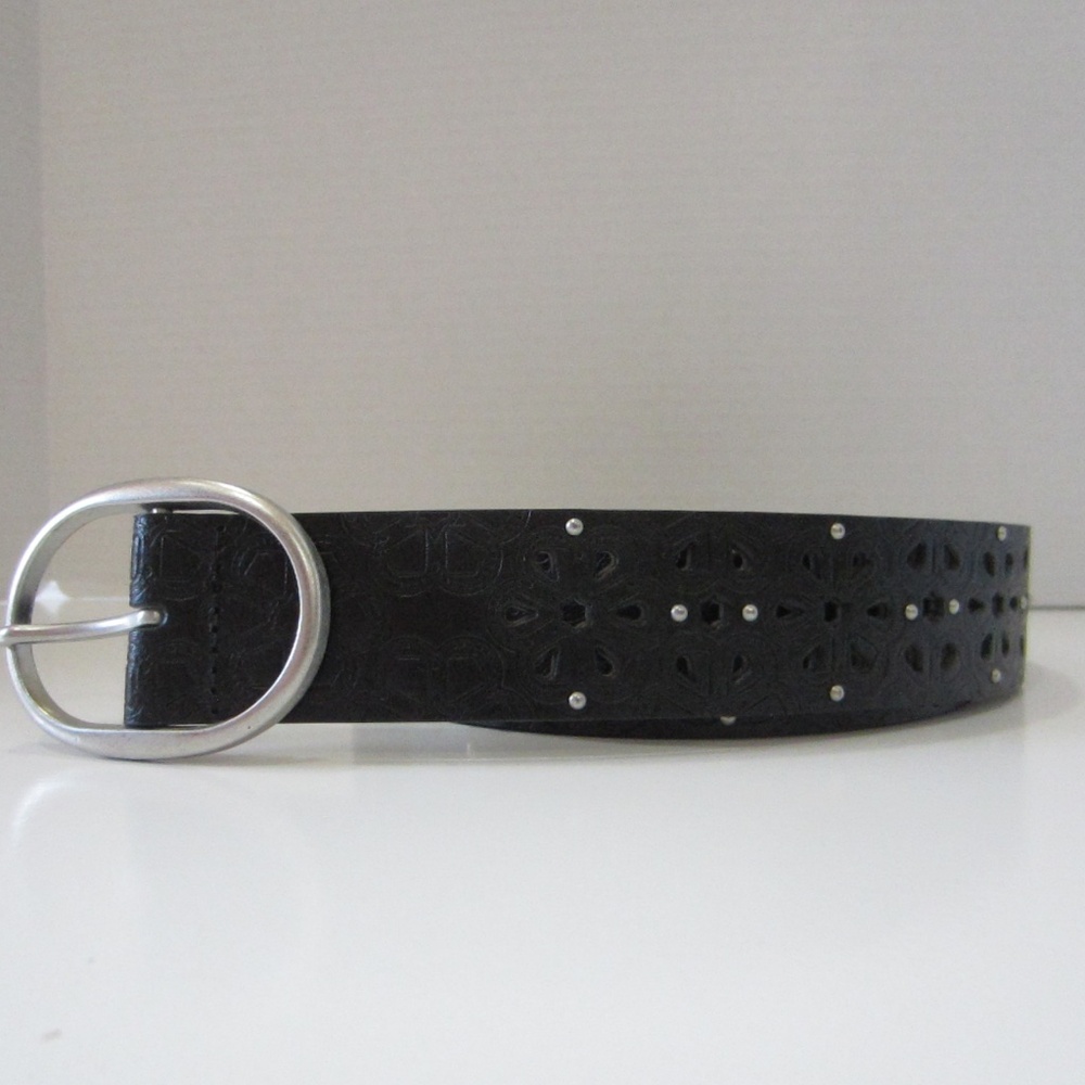 Time and Tru Black Synthetic Leather Belt Women's 2XL Flower Silver Stud